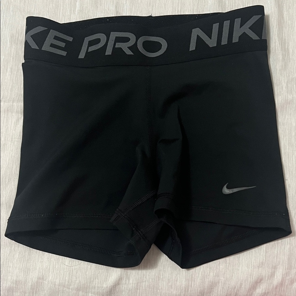black nike pros